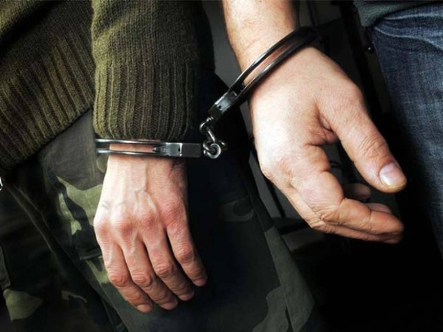 Ημαθία: Νεαροί έκλεψαν χρυσή αλυσίδα από 80χρονη