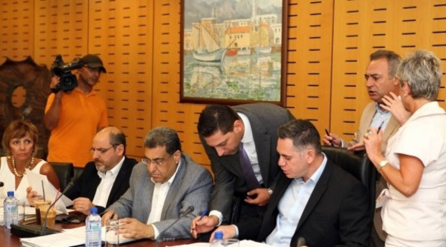 Εκποιήσεις: Αγώνας δρόμου στη Βουλή για τις τροπολογίες