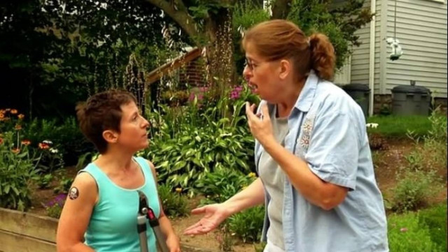 ΑΝΕΚΔΟΤΟ: Ο γιατρός στο σπίτι της παντρεμένης!