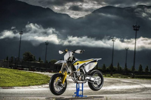 Husqvarna: Επιστροφή στα Supermoto με την  FS 450