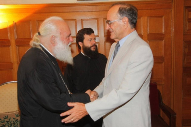 Συνάντηση Ιερώνυμου-Σούρλα για τα ανθρώπινα δικαιώματα