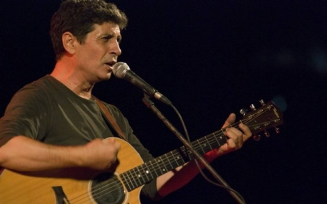 Ο Σωκράτης Μάλαμας με νέο δίσκο στην Τεχνόπολη