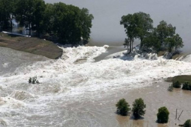 Αυξάνεται ο αριθμός των θυμάτων από τις πλημμύρες σε Ινδία-Πακιστάν