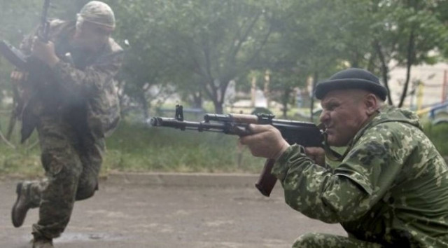 Εκρήξεις και πυκνός καπνός κοντά στο αεροδρόμιο του Ντονέτσκ