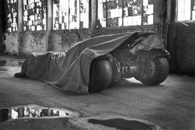 Batman VS Superman: Κυκλοφόρησαν οι πρώτες εικόνες του Batmobile