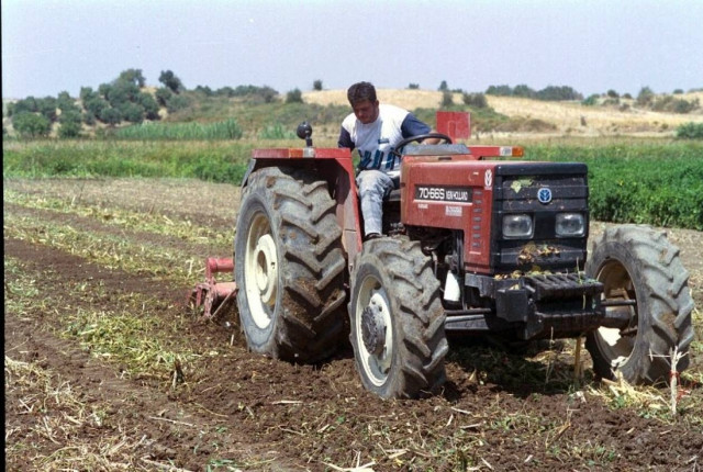 Μεγαλύτερες αναμένονται φέτος οι αποζημιώσεις σε αγρότες