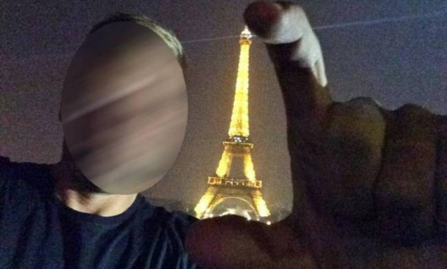 Μέτρησε τον Πύργο του Άιφελ και τον βρήκε...μικρό!