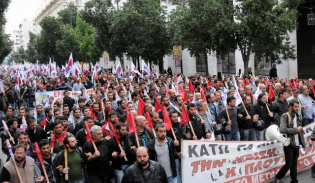 ΠΑΜΕ: Να θεσπιστεί το επίδομα ανεργίας στα 600 ευρώ