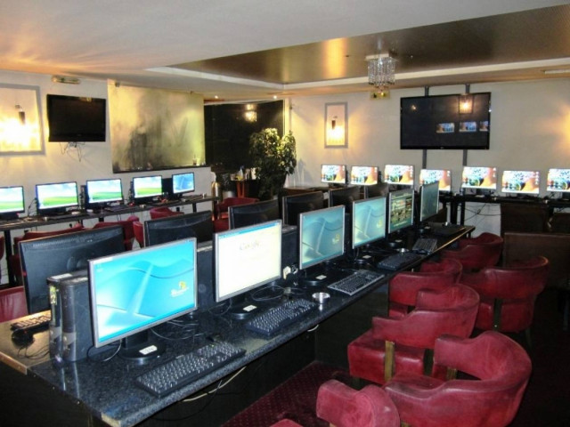 Αττική: Εντοπίστηκε κατάστημα με παράνομα τυχερά παιχνίδια