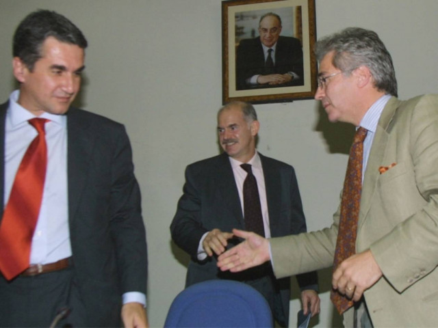 Ο Ρόντος «δίνει» Παπανδρέου και Λοβέρδο για το σκάνδαλο της ΜΚΟ