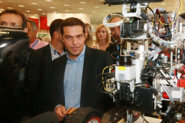 Τσίπρας: Μηνύματα προς πάσα κατεύθυνση από τη ΔΕΘ (pics)