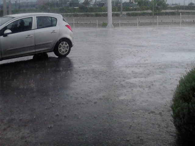 Καιρός: «Χτύπησαν» τα ακραία φαινόμενα