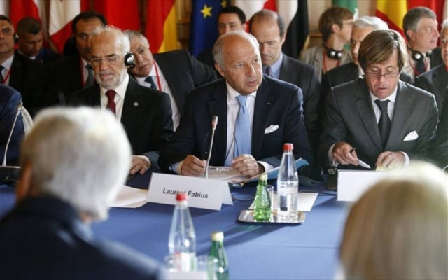 Παρίσι: «Άμεσης προτεραιότητας» η μάχη ενάντια στο Ισλαμικό Κράτος