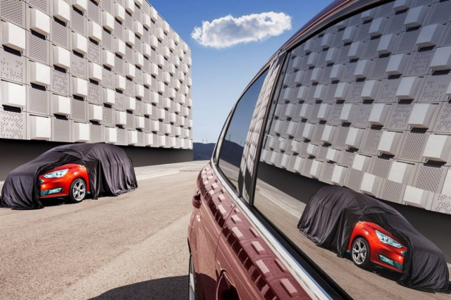 Ford: To C-Max αλλάζει