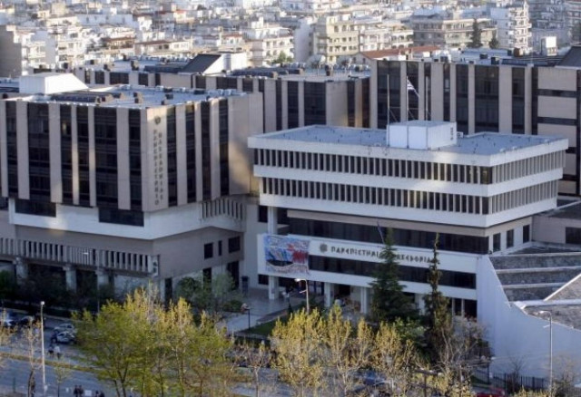 Φοιτητές Πανεπιστήμιου Μακεδονίας: «Ως πότε θα κάνουμε μάθημα όρθιοι;»