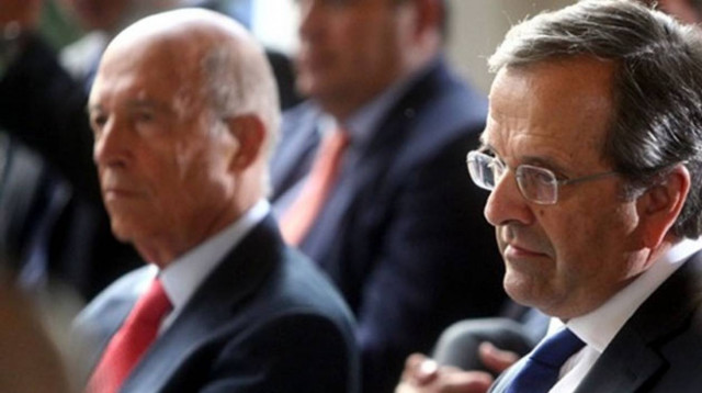 Ούτε ματιά δεν αντάλλαξαν Σημίτης - Σαμαράς