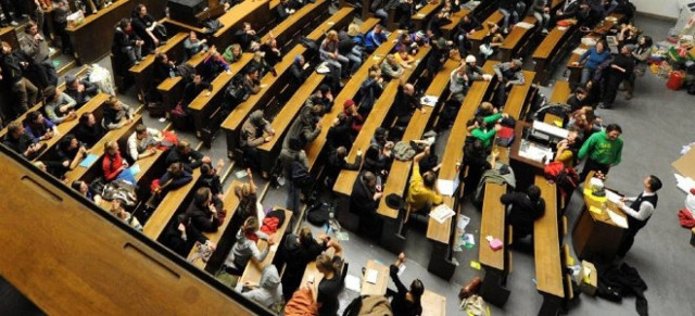 Τα απαραίτητα δικαιολογητικά για τις εγγραφές σε ΑΕΙ και ΤΕΙ