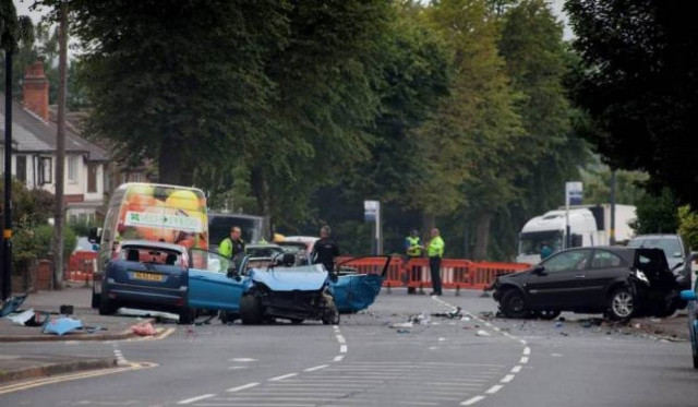 Σοκαριστικό βίντεο με θανατηφόρο τροχαίο (pics+video)