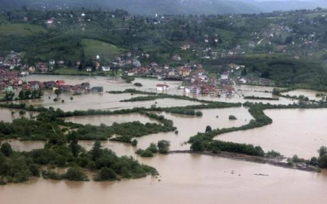 «Πνίγηκε» η Σερβία: Έρευνες για αγνοουμένους από τις καταστροφικές πλημμύρες