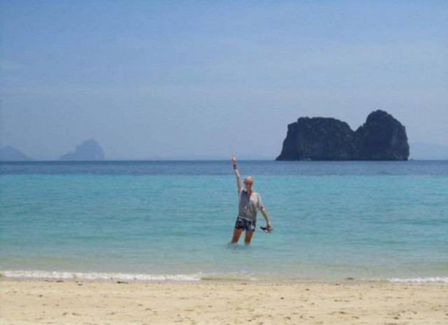 Δείτε πως μια φοιτήτρια προσποιήθηκε ταξίδι στην Ασία! (photos)