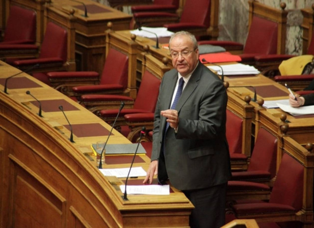 Λ. Γρηγοράκος: Προσλήψεις 1.500 γιατρών και 2.500 νοσηλευτών το 2015