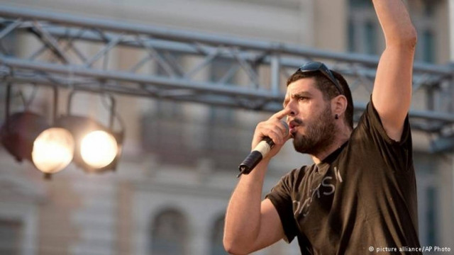 Die Zeit: Ένας χρόνος από τη δολοφονία Φύσσα