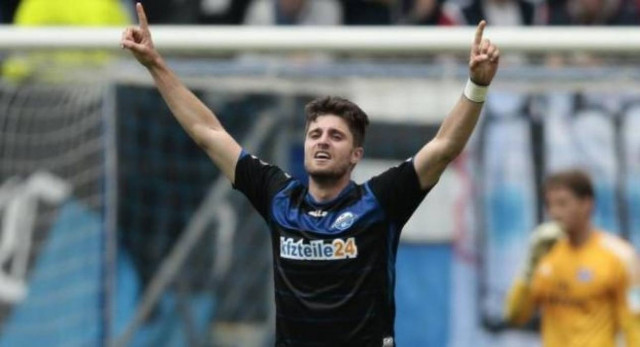 To γκολ της χρονιάς: Το... κάρφωσε από τα 83 μέτρα! (vid)