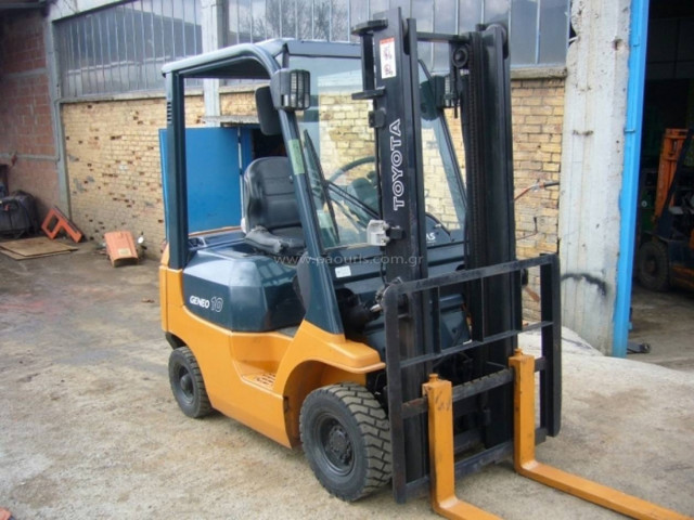 Τραγωδία στην Αχαΐα: Νεαρός σκοτώθηκε όταν ανετράπη το κλαρκ που οδηγούσε