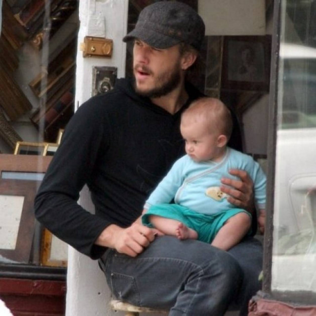 H κόρη του πρόωρα χαμένου Heath Ledger έχει γίνει ίδια ο μπαμπάς της!