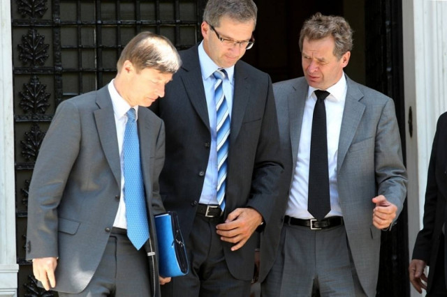 Τηλεδιάσκεψη Υπουργείου Οικονομικών με την τρόικα