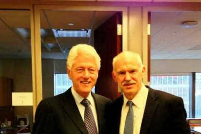 Κλίντον σε ΓΑΠ: Οι Έλληνες δουλεύουν 25% περισσότερο από τους Γερμανούς