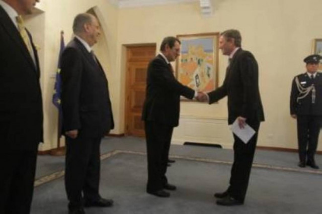Βρετανός Υπατος Αρμοστής: Το κλειδί για λύση βρίσκεται με τους Κυπρίους