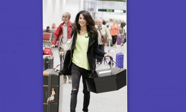 Έφτασε στην Ιταλία με το νυφικό στο χέρι η μέλλουσα γυναίκα του Clooney!