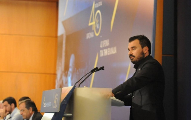 Παπαμιμίκος: Συνταγματική αναθεώρηση και ιδεολογικό μανιφέστο διεύρυνσης του κόμματος