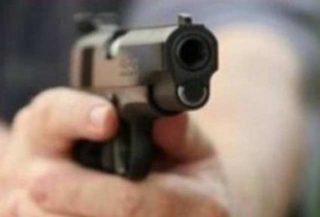 Ιωάννινα: Βγήκε στο μπαλκόνι και πυροβολούσε περιστέρια