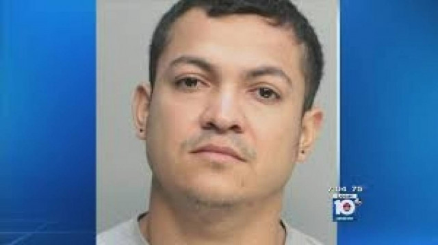 Δολοφόνησε μια συνάδελφό του και έκαψε το πτώμα της