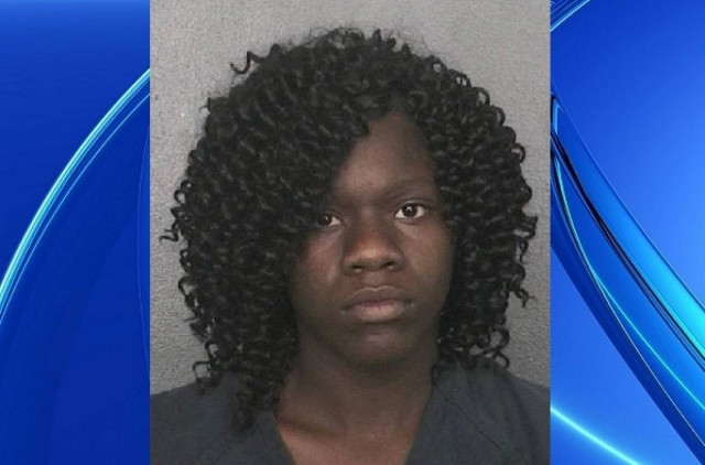 Έκρυψε το μωρό στο πορτ μπαγκάζ για να μην πάρει... κλήση! (βίντεο)