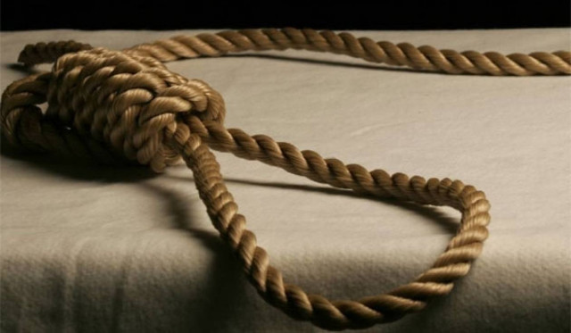 ΣΟΚ στη Showbiz: Νεαρή παρουσιάστρια αυτοκτόνησε στο σπίτι της (pics)