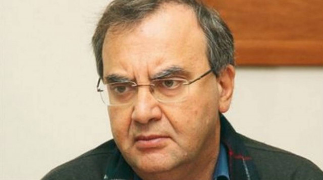 Στρατούλης: Αγκιστρωμένο ψάρι στο δόλωμα της τρόικας η κυβέρνηση