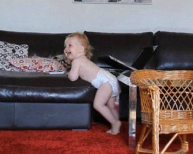 Δείτε το απίθανο μωρό που τα… σπάει με το χορό του και έχει 123.000 followers