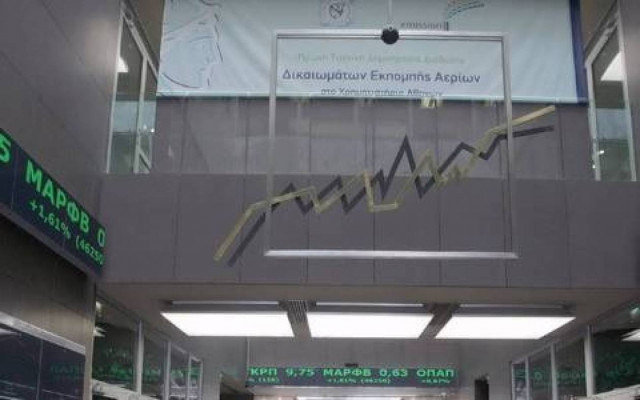 Bloomberg: Γιατί «ανεβαίνει» το Χρηματιστήριο της Αθήνας