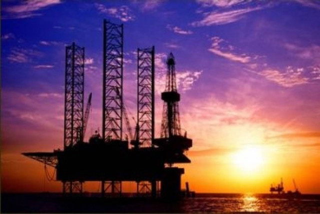 Τον Οκτώβριο 2015 οι συμβάσεις για έρευνες υδρογονανθράκων σε Ιόνιο και Κρήτη