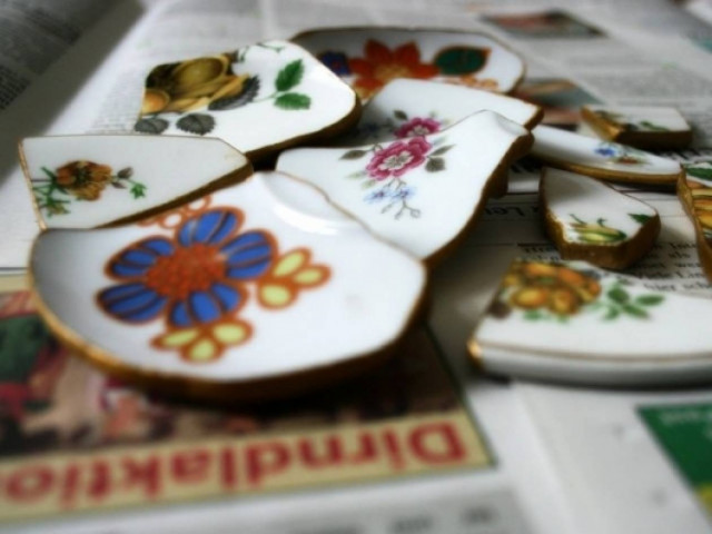 Τα σπασμένα αντικείμενα φέρνουν κακοτυχία;