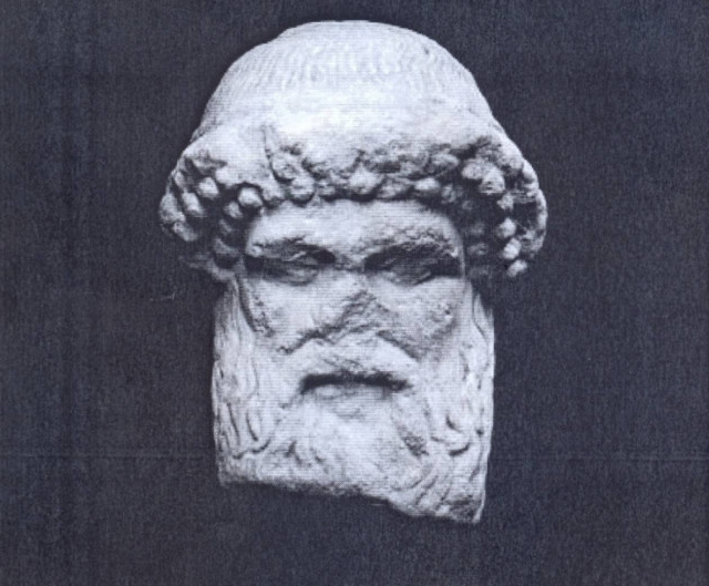 Στο… παρά πέντε γλίτωσαν αρχαία κεφαλή του Ερμή από δημοπρασία