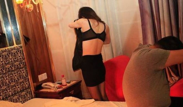 Σοκαριστική εξομολόγηση: 22χρονη φοιτήτρια εργάζεται ως ιερόδουλη