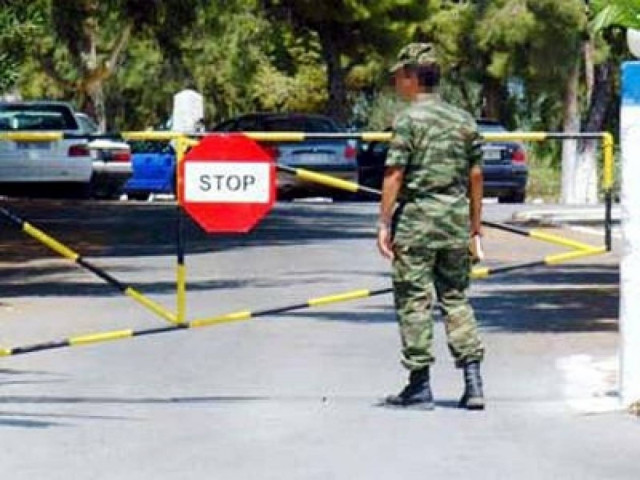 Ολλανδοί φωτογράφιζαν στρατόπεδο της Ρόδου