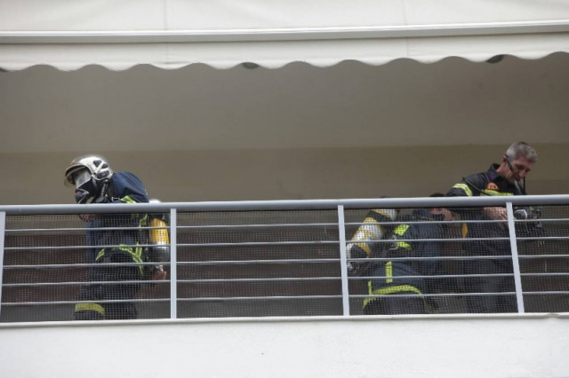 Άλιμος: Φωτιά σε διαμέρισμα (pics)