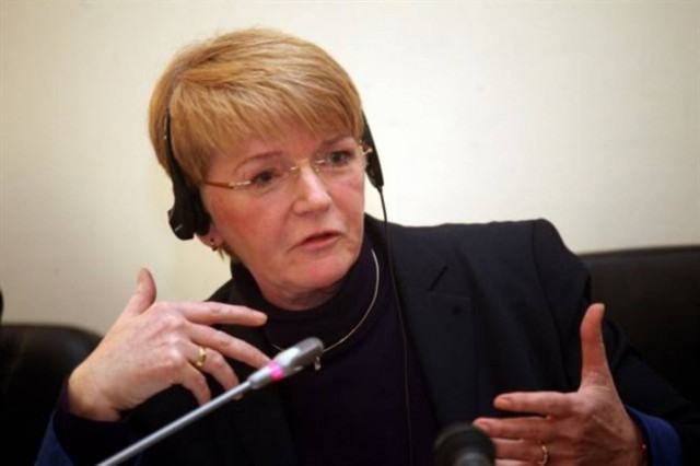 Τσίμερ: Η Γερμανία οφείλει να καταβάλει τις παλιές αποζημιώσεις και το κατοχικό δάνειο