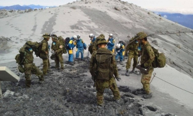 Ιαπωνία: Ακόμα βρίσκουν νεκρούς από το ηφαίστειο