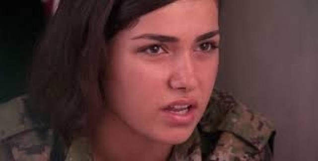 Αυτοκτόνησε με την τελευταία της σφαίρα για να μην την πιάσουν τζιχαντιστές (βίντεο)